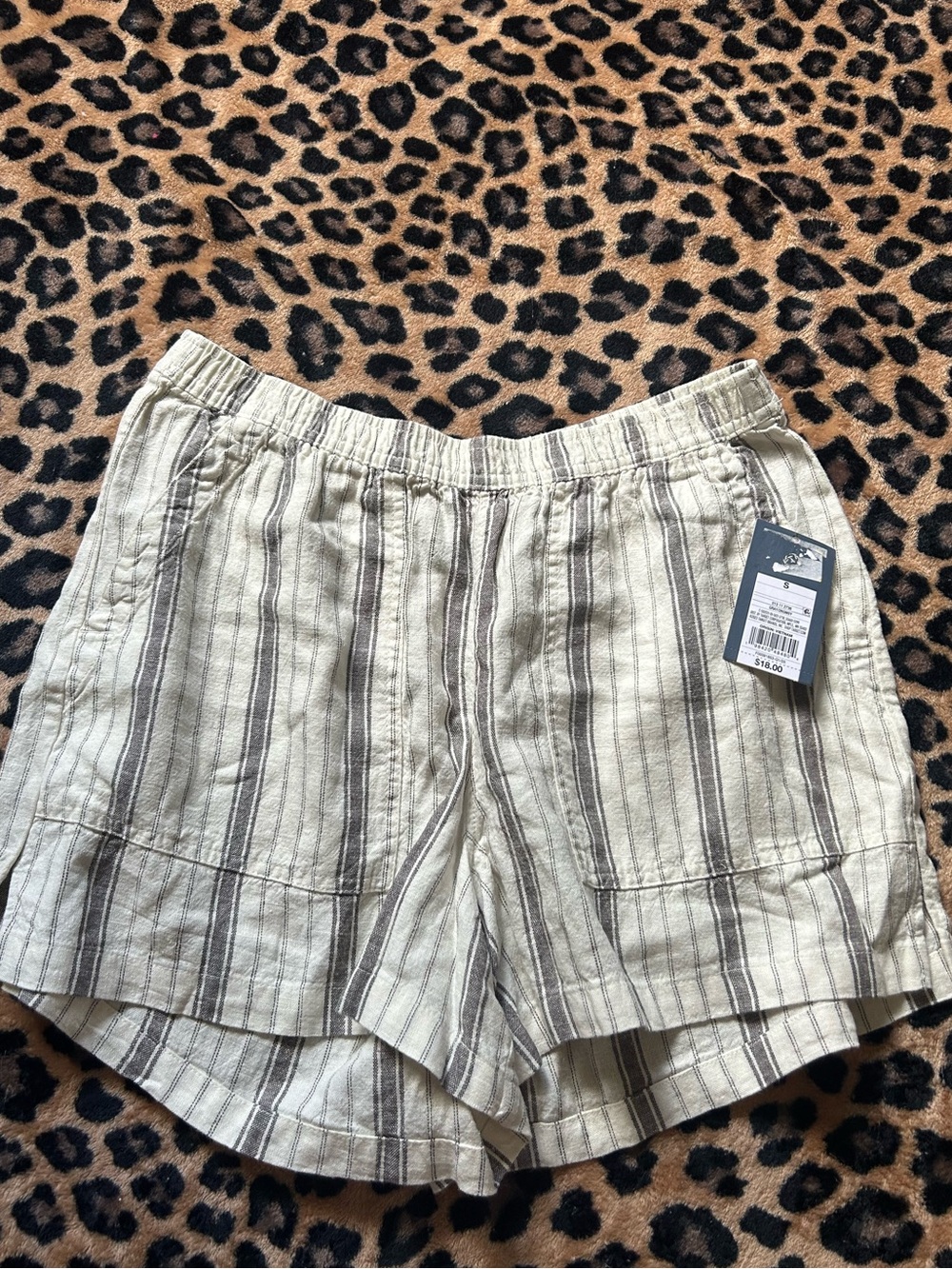Universal Thread White and Gray Striped Linen-Blend Pull-On Shorts